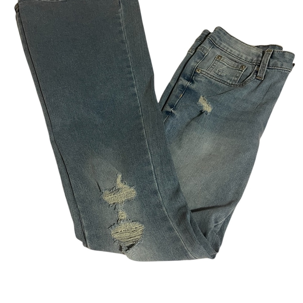 Bluenotes Relaxed Blue Jeans with Distressed Details